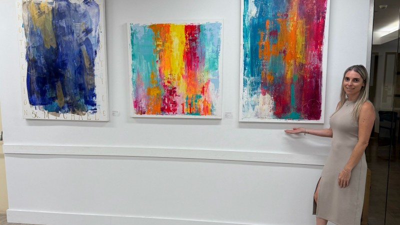 La artista Carla Ruiz presenta su obra en la muestra Pulso Argentino